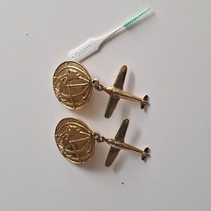 Plane globe clip earings gold plated